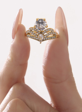 摩天轮不锈钢鸽子蛋粉色大钻皇冠