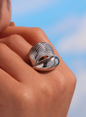 摩天轮不锈钢镀18k金异形夸张戒