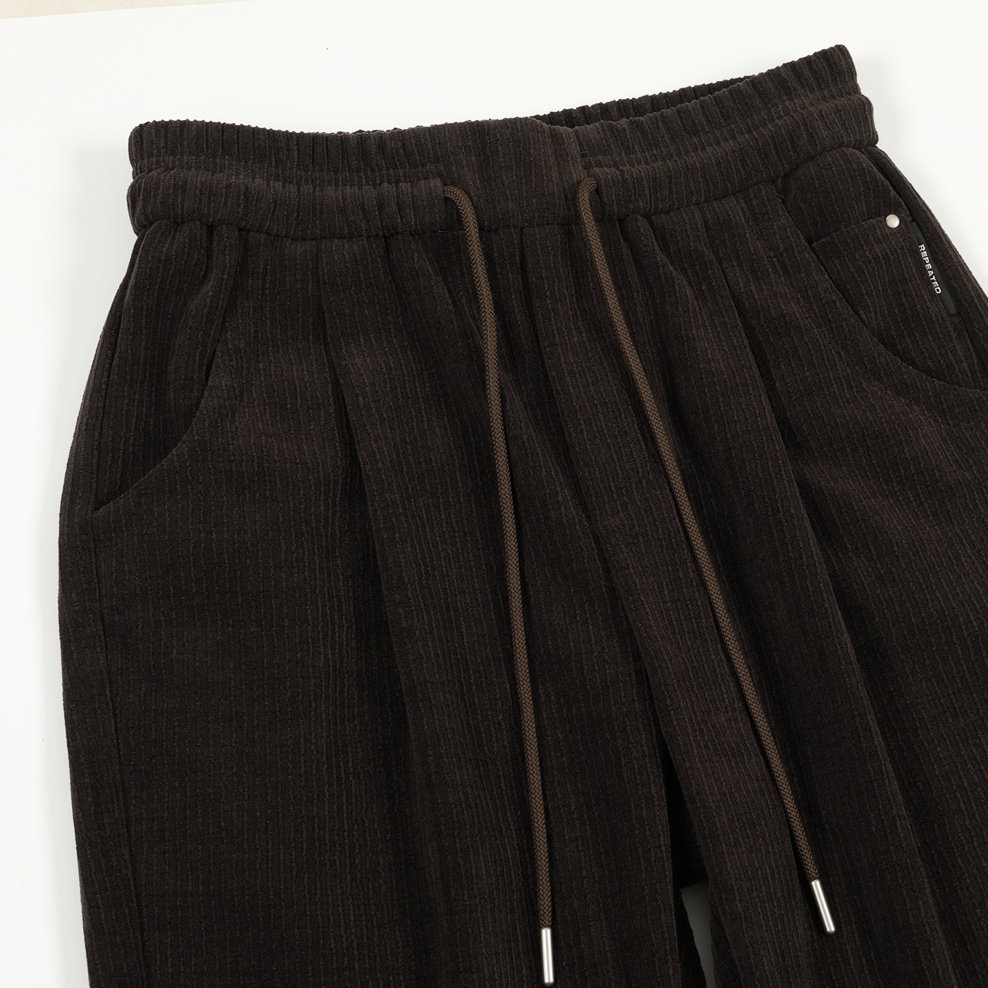 BSIJA/毕厶迦2025冬季纯色简约休闲裤通勤舒适松紧宽松直筒长布裤 - 图0