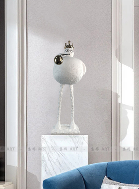 简约现代风样板房间落地抽象雕塑