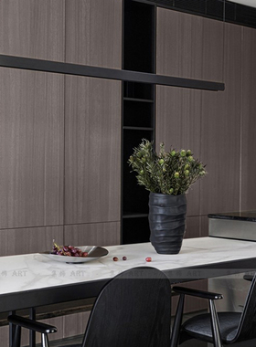 极简风样板间餐桌厨房金属花器