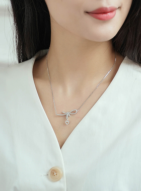 堤喜纯银蝴蝶结爱心吊坠项链镶钻