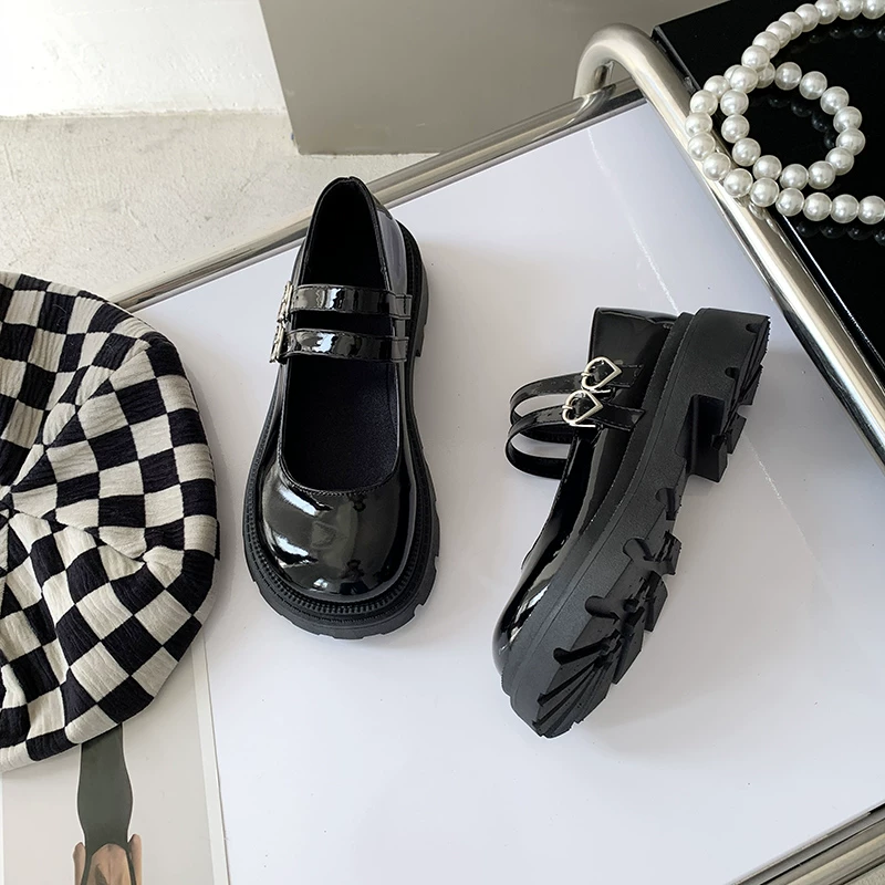 Детские кожаные сандалии MaryJane для школьниц 2024 весна-лето Patent leather Maryzhen обувь учениц принцесса, выступления, одиночные туфли, детские маленькие кожаные туфли