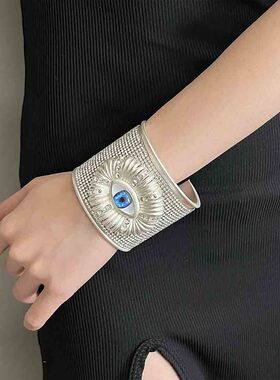 日系CoopKoop法式复古重工设计感恶魔之眼满钻宽版手镯时髦大气