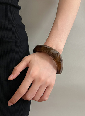 日系CoopKoop气质时尚不规则异形亚克力手镯复古高级感宽版手环