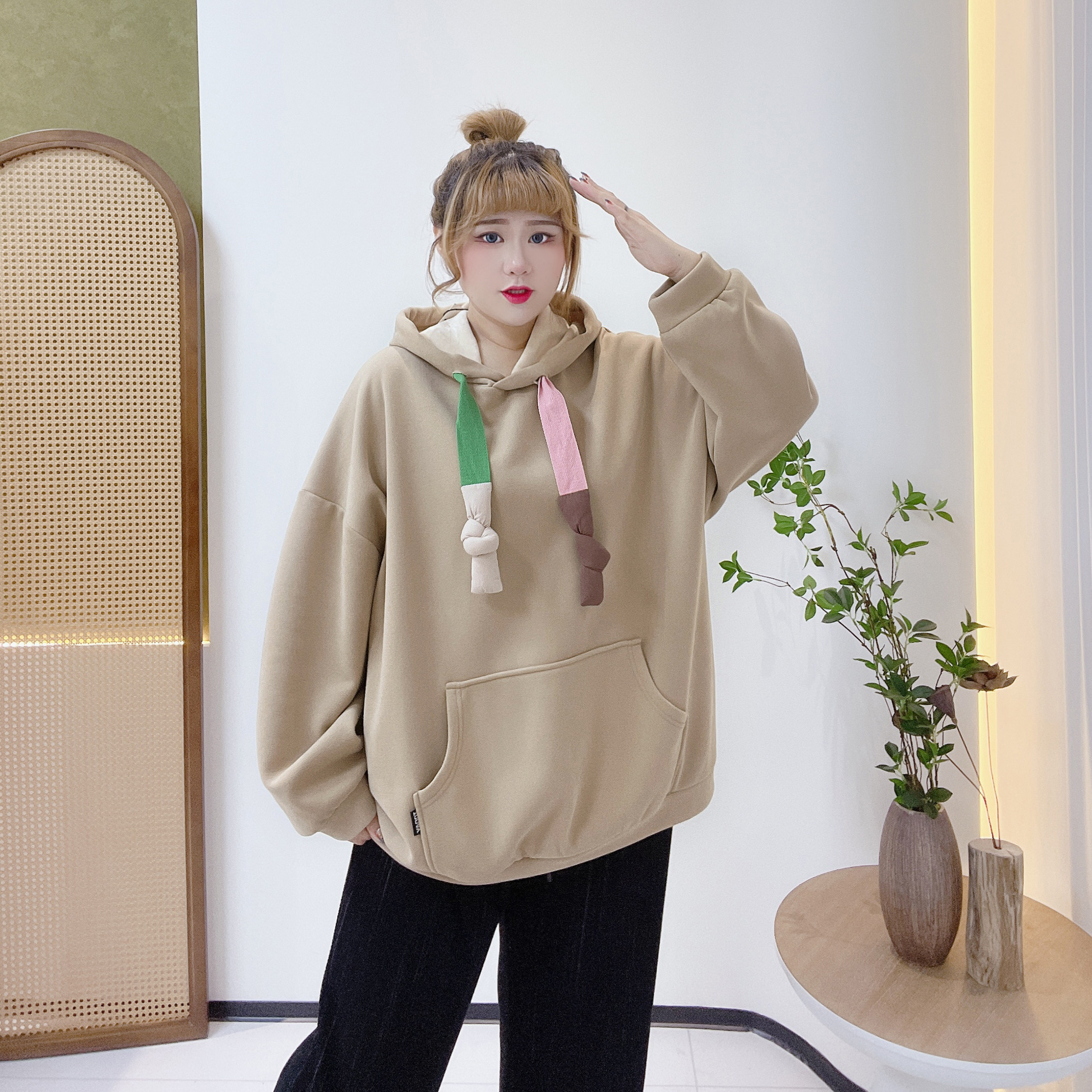 300斤胖莹莹大码女装韩版加绒洋气时尚彩色抽绳加厚宽松连帽卫衣,淘宝优惠券,粉丝福利购,淘宝优惠卷