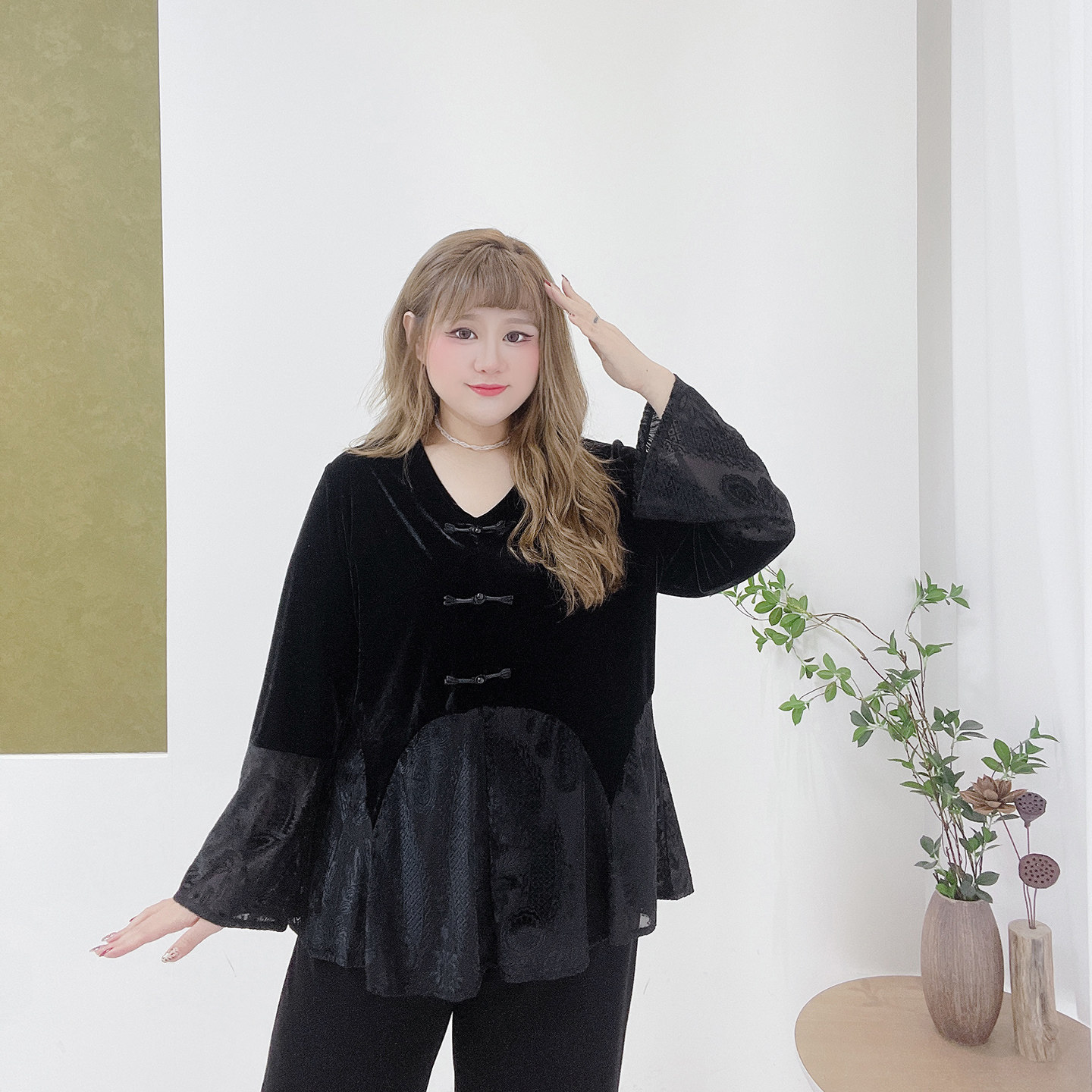 300斤胖莹莹大码女装2025秋冬新中式A字版丝绒刺绣重工高级感上衣,淘宝优惠券,粉丝福利购,淘宝优惠卷