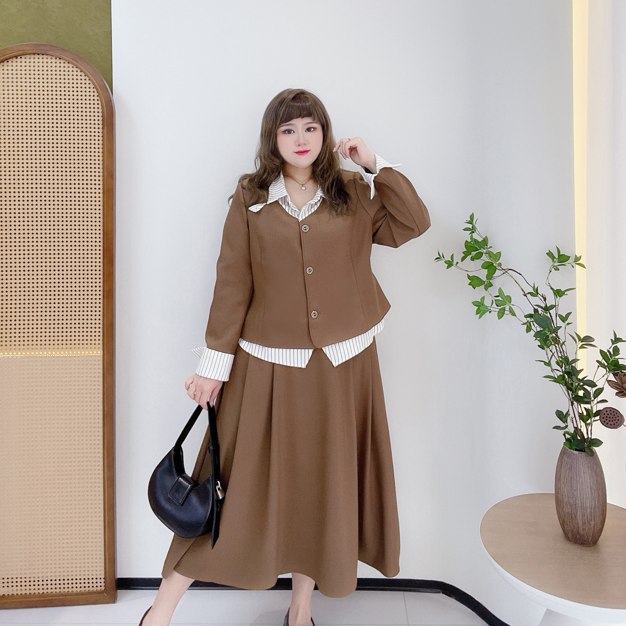 300斤胖莹大码女装韩版学院风美拉德条纹通勤假两件西服半裙套装,淘宝优惠券,粉丝福利购,淘宝优惠卷