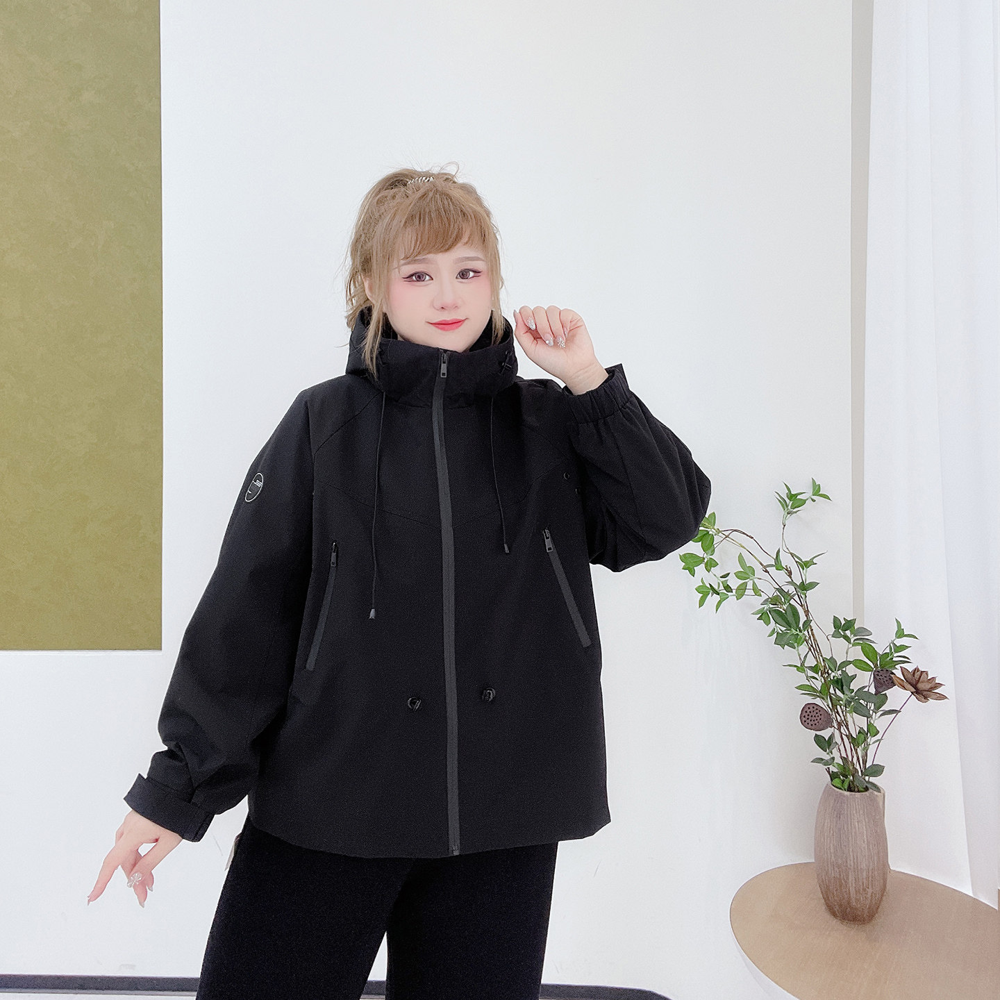 胖莹莹大码女装韩系帅气休闲立领宽松运动风户外抽绳显瘦连帽外套,淘宝优惠券,粉丝福利购,淘宝优惠卷