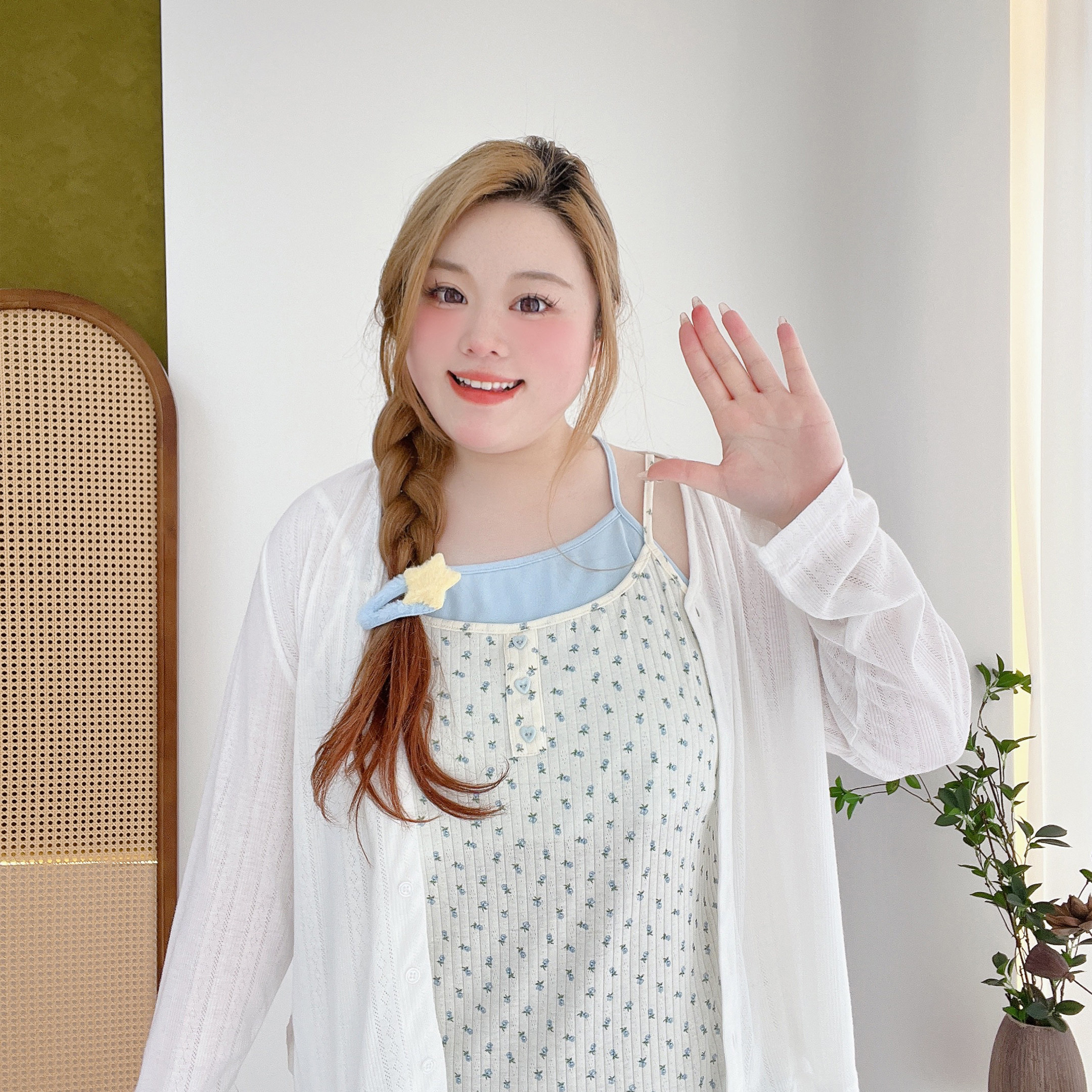 200斤胖莹莹大码女装甜美碎花假两件少女感ins辣妹减龄蝴蝶结吊带,淘宝优惠券,粉丝福利购,淘宝优惠卷