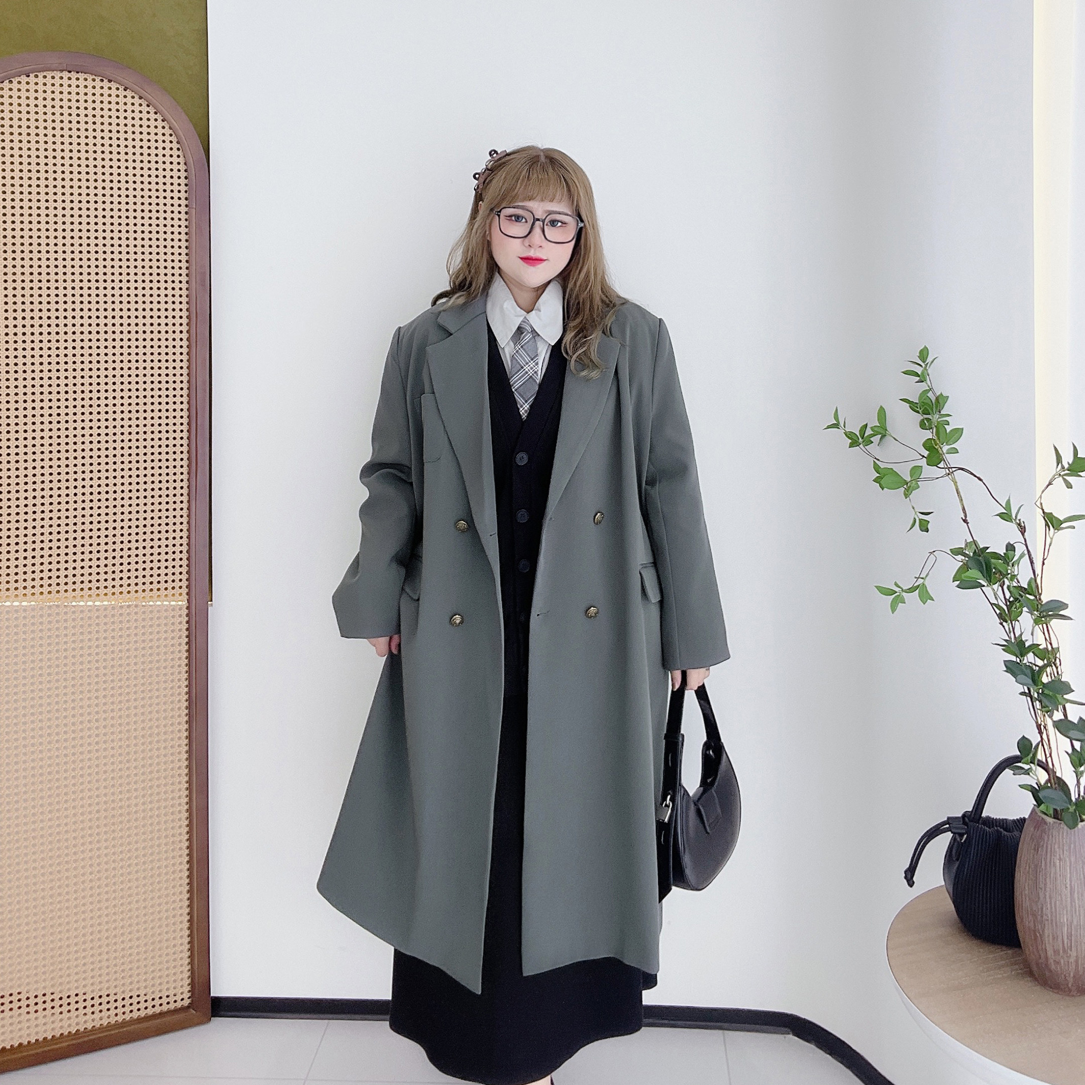 胖莹莹大码女装秋款胖MM简约格雷系宽松遮肉显瘦长款西服外套风衣,淘宝优惠券,粉丝福利购,淘宝优惠卷