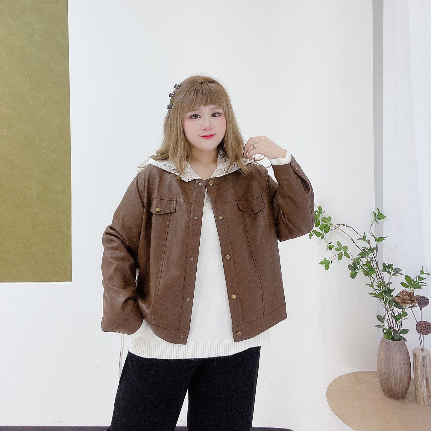 胖莹莹大码女装复古圆领pu酷飒帅气夹克时髦美拉德短款皮衣外套,淘宝优惠券,粉丝福利购,淘宝优惠卷
