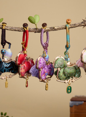 国潮马年宋锦挂饰链车挂钥匙扣手机书包百搭配件DIY 装饰