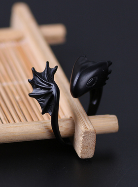 日韩风恶魔情侣学生戒子