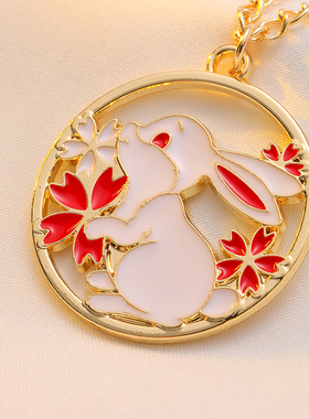 月兔赏花镂空项链合金吊坠十字链