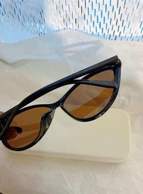韩版猫眼墨镜超轻时尚防紫外线大