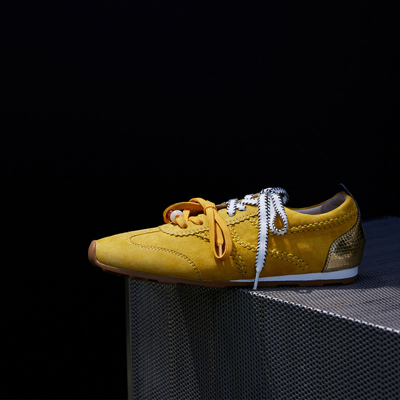 Le' Murmure 復古“德”学 丝绒麂皮 薄底串珠双鞋带 阿甘德训鞋,淘宝优惠券,粉丝福利购,淘宝优惠卷