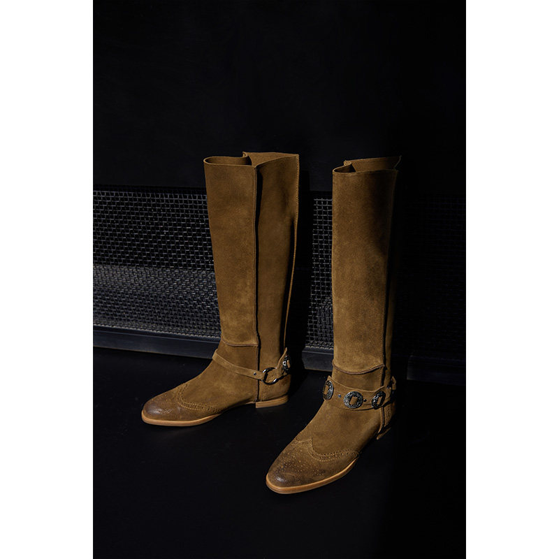 Le' Murmure 罗马学院风 徽章圆扣 浮雕艺术丝光牛反绒 骑士马靴,淘宝优惠券,粉丝福利购,淘宝优惠卷