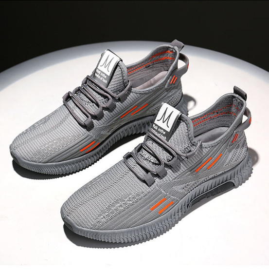Single mesh mesh work shoes are breathable and don't cover your feet