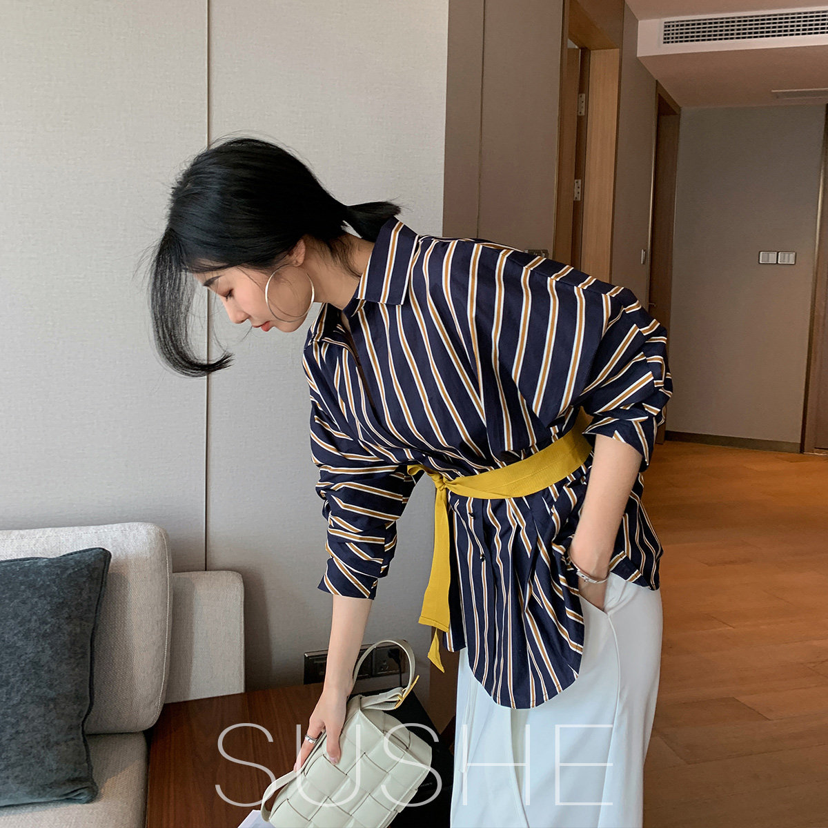 束皙店主蕞爱_时髦精bi撞色衬衫 束皙衬衫