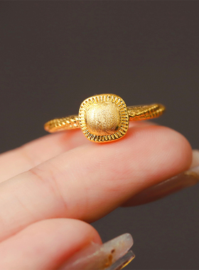 黄金小面包戒指送女友礼物