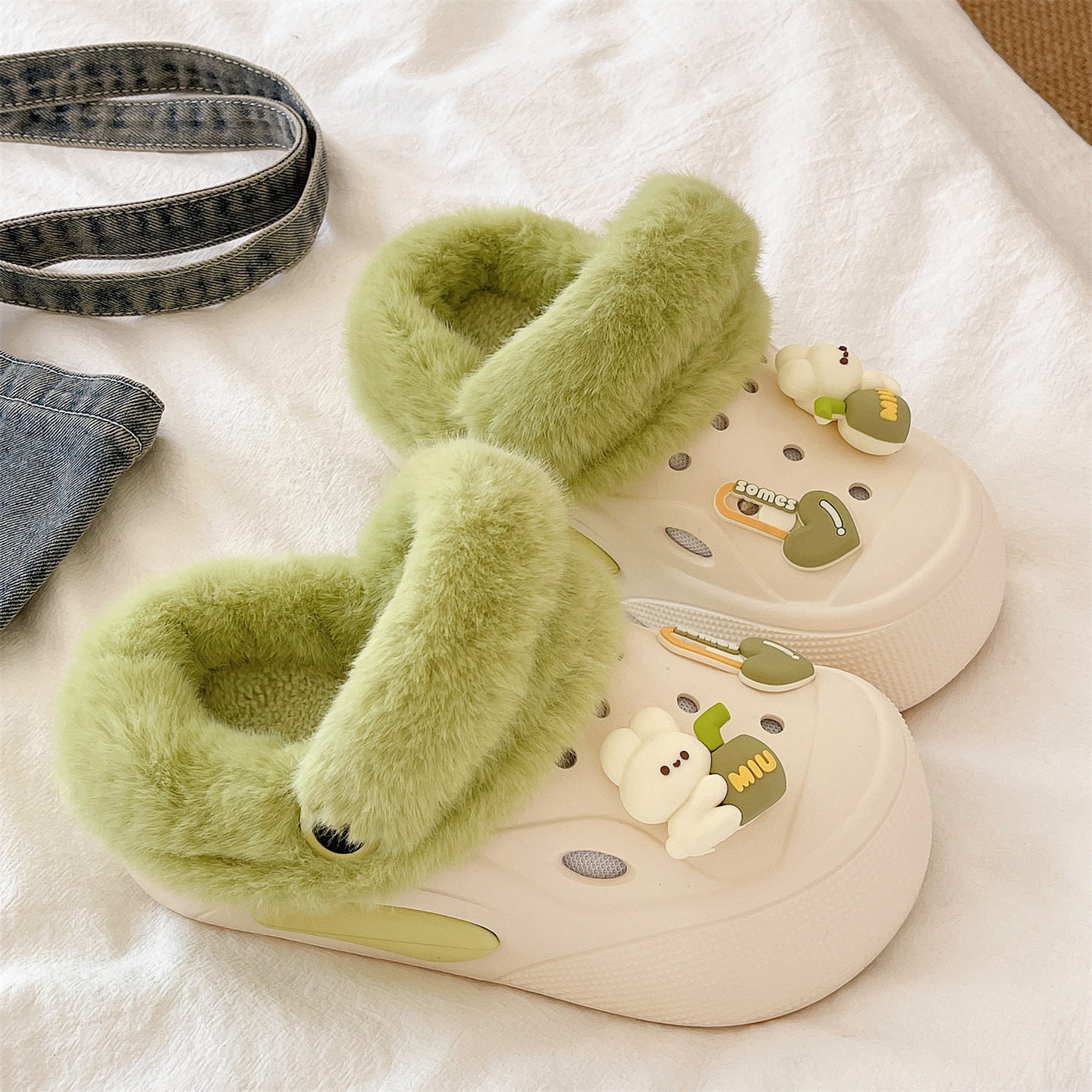 洞洞鞋女款冬季加绒保暖学生室内外穿防滑厚底可爱小兔包头棉拖鞋,淘宝优惠券,粉丝福利购,淘宝优惠卷