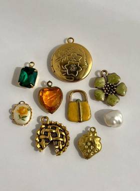 欧美跨境2025新款多巴胺不锈钢爱心圆形花花彩色锆石信封保色吊坠