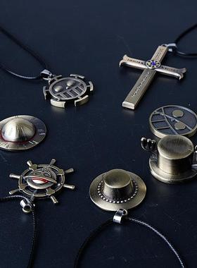 跨境新款动漫周边海贼王项链乔巴艾斯路飞草帽吊坠项链配饰现货