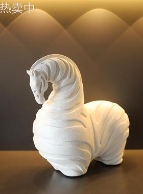 简约中式风树脂骏马摆件样板房售楼处书柜书架桌面马装饰品工艺品