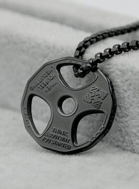 Temu欧美健身哑铃片运动杠铃项链男士潮流跨境电商饰品个性钛钢