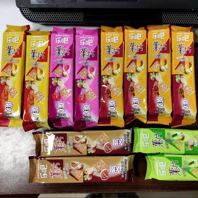 乐吧薯片非油炸20g装多种口味薄脆饼干海苔味烧烤肌肉咖喱味零食