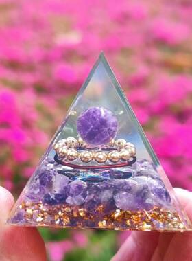 跨境新品水晶球碎石金字塔家居工艺品树脂摆件桌面摆件独立站新品