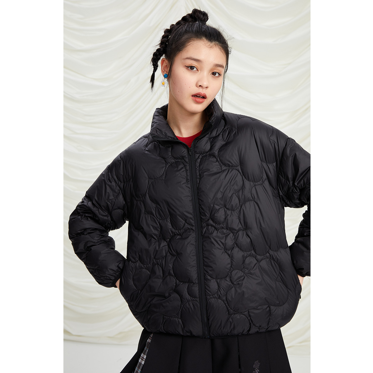 太平鸟零压轻薄2021年冬季轻羽绒服 太平鸟outlets店羽绒服