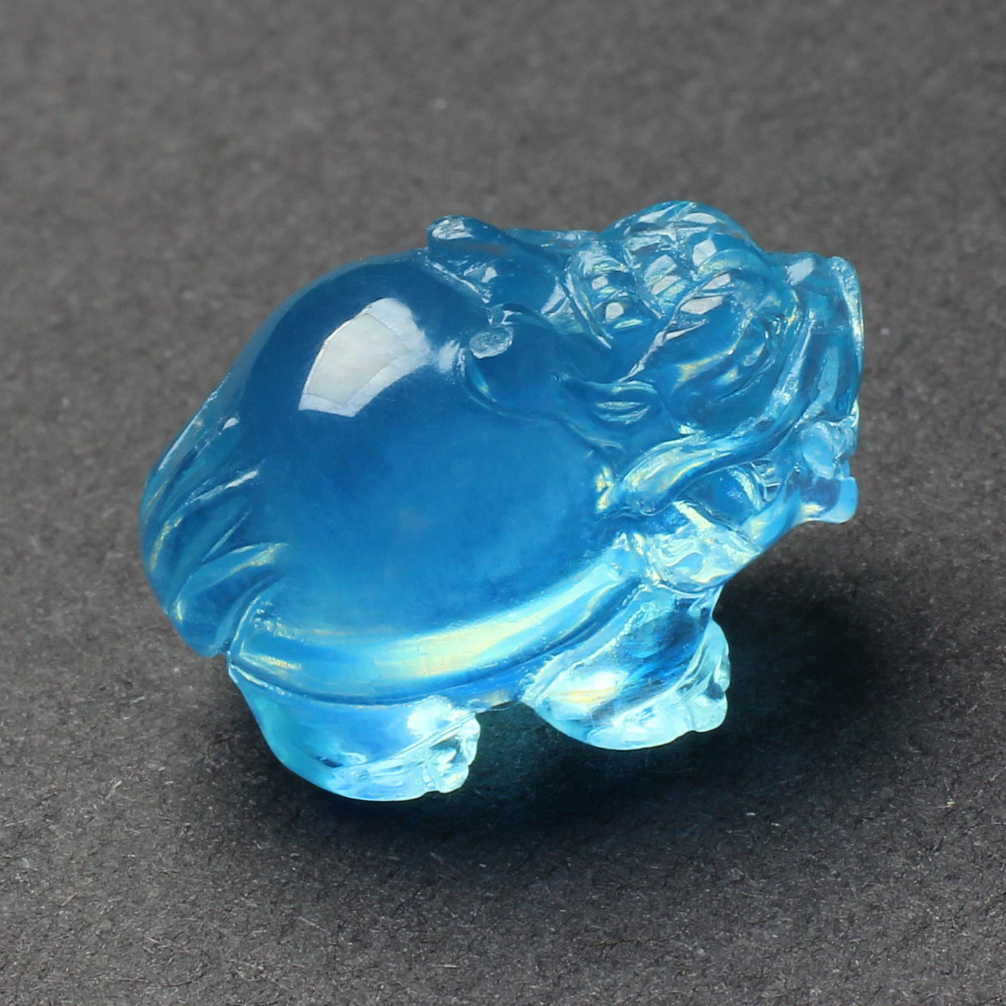 龙龟吊坠天然海蓝宝雕刻件蓝色水晶项链坠子立体款龙头龟身锁骨链 - 图1