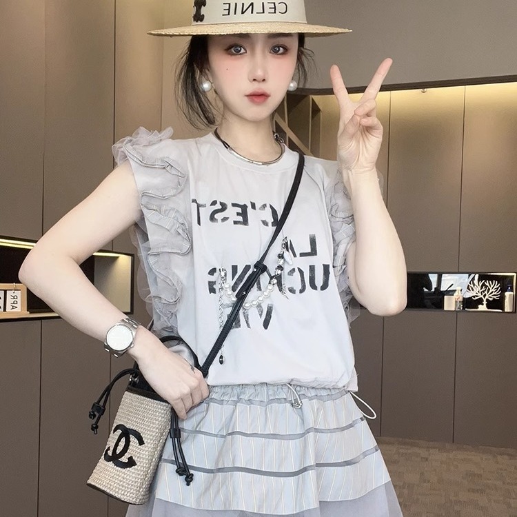 【现货】T恤女2025夏季新款欧洲站网纱拼接木耳边无袖圆领上衣 - 图2