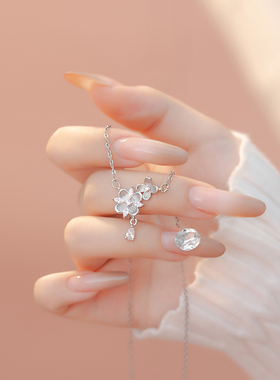 Jusongklein轻奢花朵锁骨链