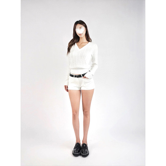 MosesQueen basic V-neck college style long-sleeved twist sweater slim knitted top