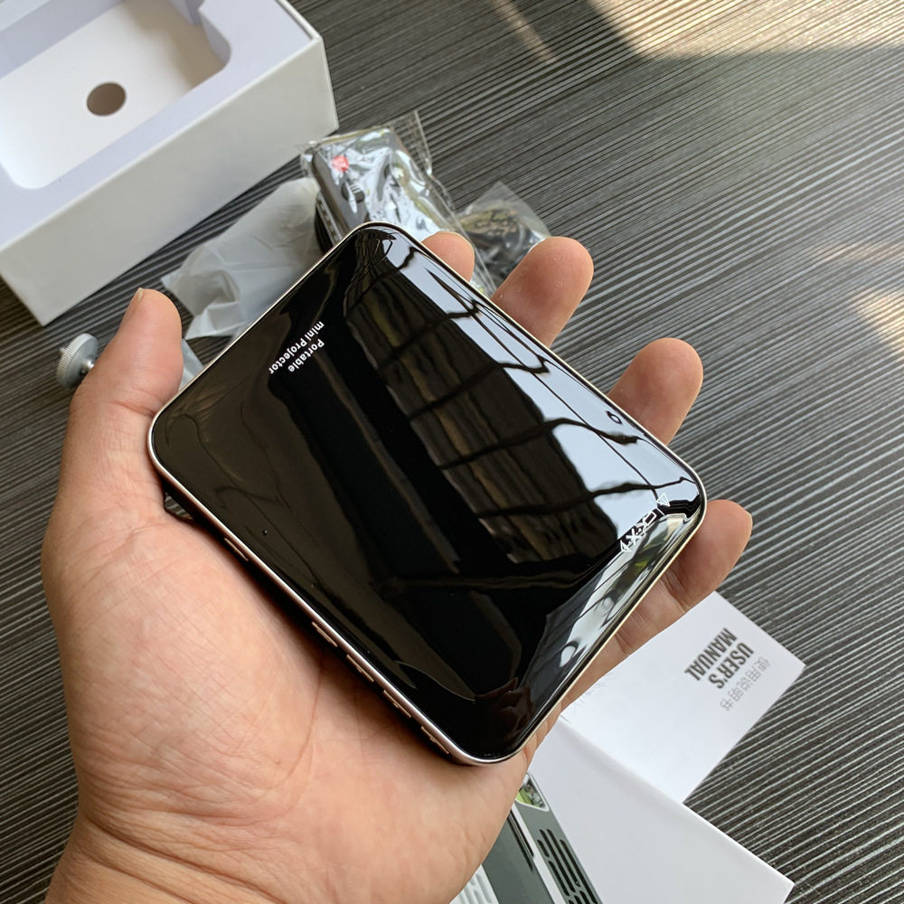 感翼超微型迷你手持家用户外投影仪 感翼投影机