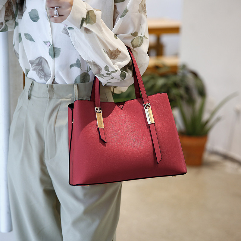 红色女新款中年妈妈包大气新娘包包 写韵箱包女士包袋