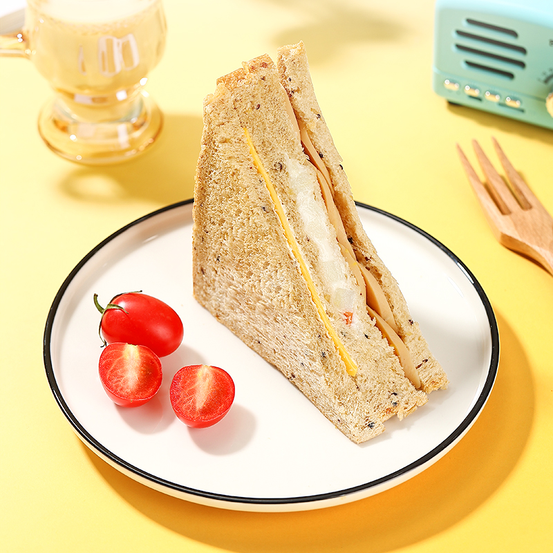 力诚玉米君桶装营养健康火腿肠休闲零食即食香肠零食速食量大实惠