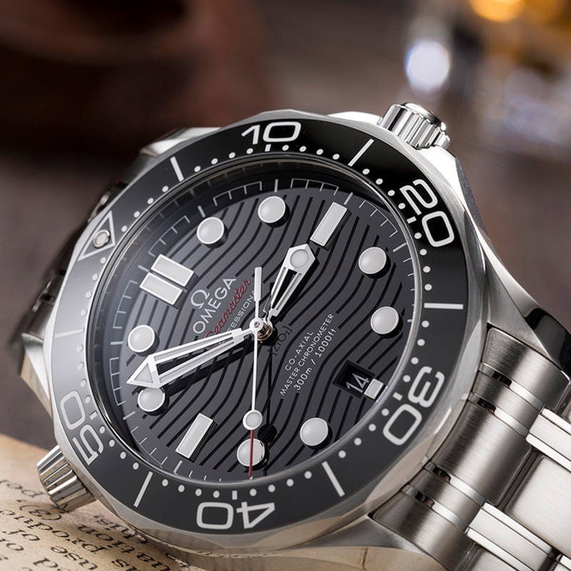 欧米茄海马300钢带男士潜水表 茗豪海外瑞士腕表