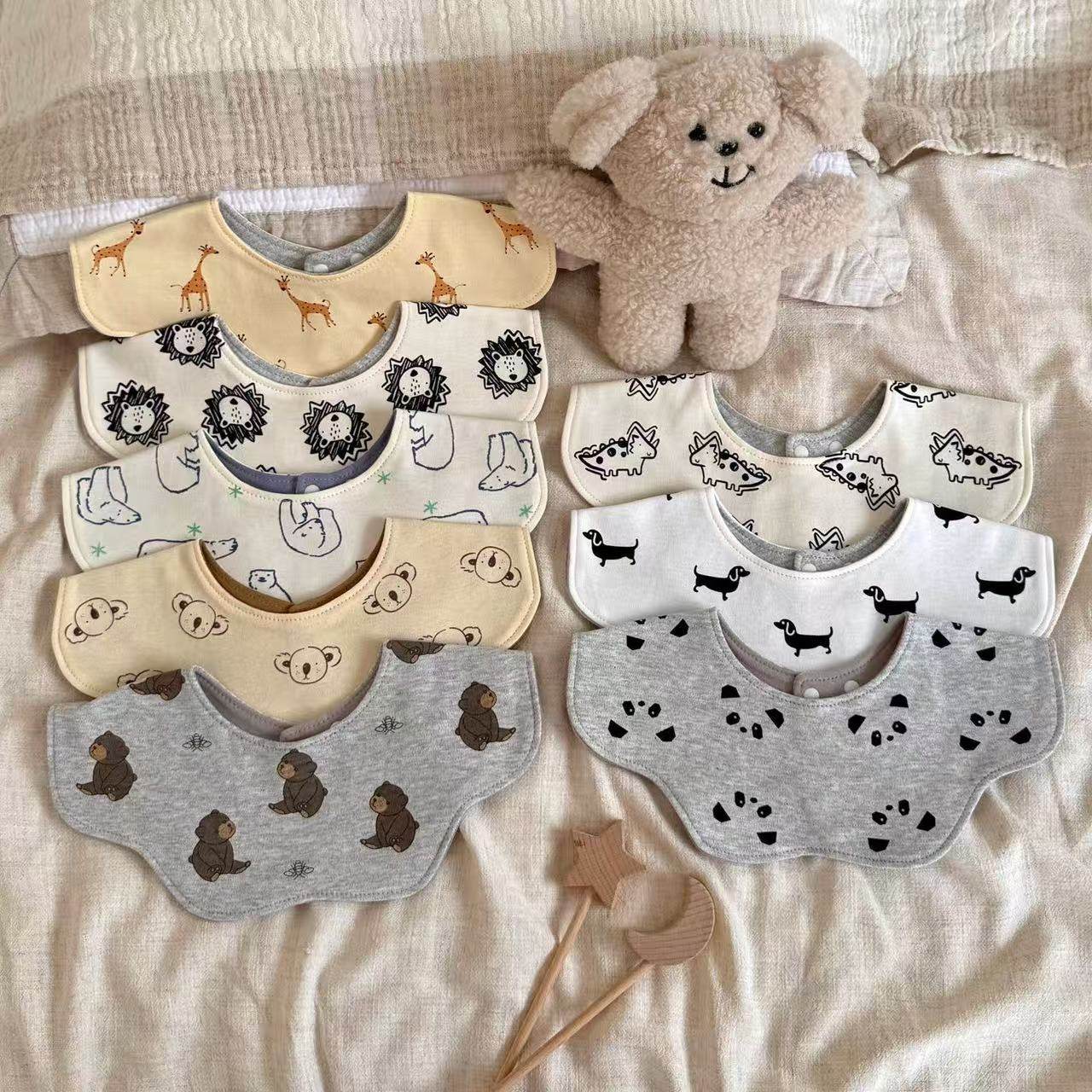 宝宝围兜新生儿用品可爱风婴儿围嘴柔软舒适双面纯棉加大高颜值,淘宝优惠券,粉丝福利购,淘宝优惠卷