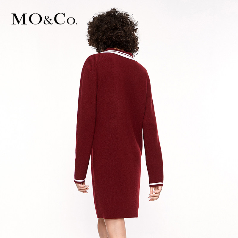 moco春秋季新品v领摩安珂连衣裙 moco摩安珂outlets店连衣裙