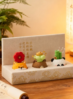 手工羊毛毡可爱动物桌面摆件