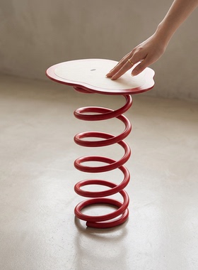 创意苹果造型红色弹簧装饰摆件