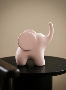 手工粉色陶瓷小飞象桌面摆件