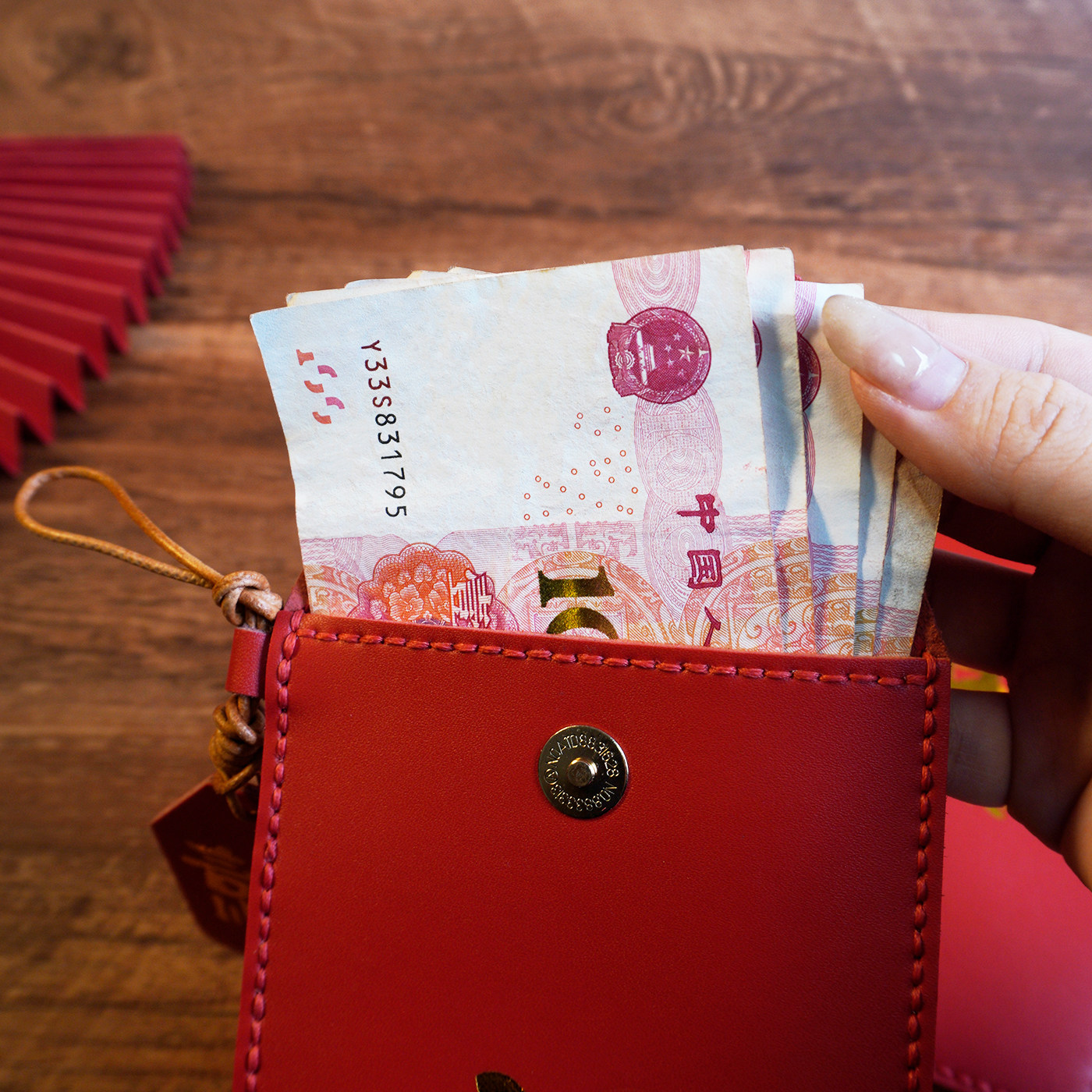 新年喜庆真皮红包diy编织材料包 手工自制利是封过年百元压岁钱包,淘宝优惠券,粉丝福利购,淘宝优惠卷