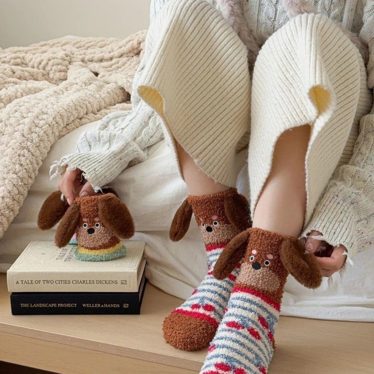 冬季加厚毛绒袜子女中筒袜可爱小狗珊瑚绒睡眠袜保暖居家地板袜,淘宝优惠券,粉丝福利购,淘宝优惠卷