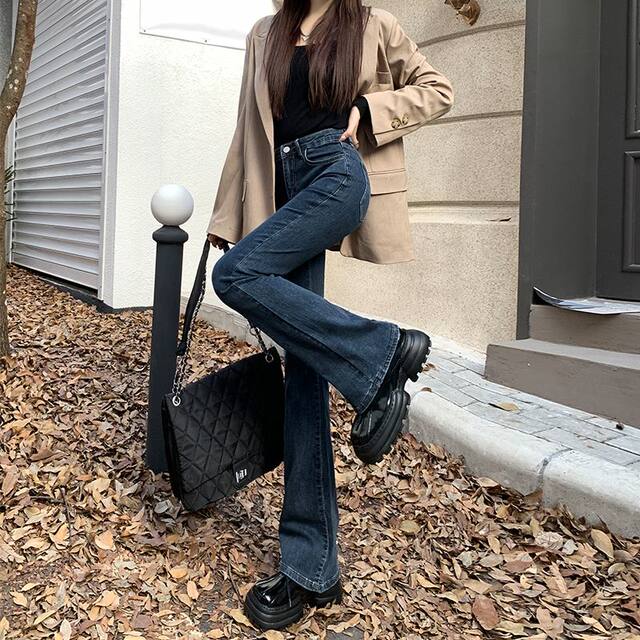 Jeans bootcut ແບບໃຫມ່ຂອງແມ່ຍິງສໍາລັບ petites