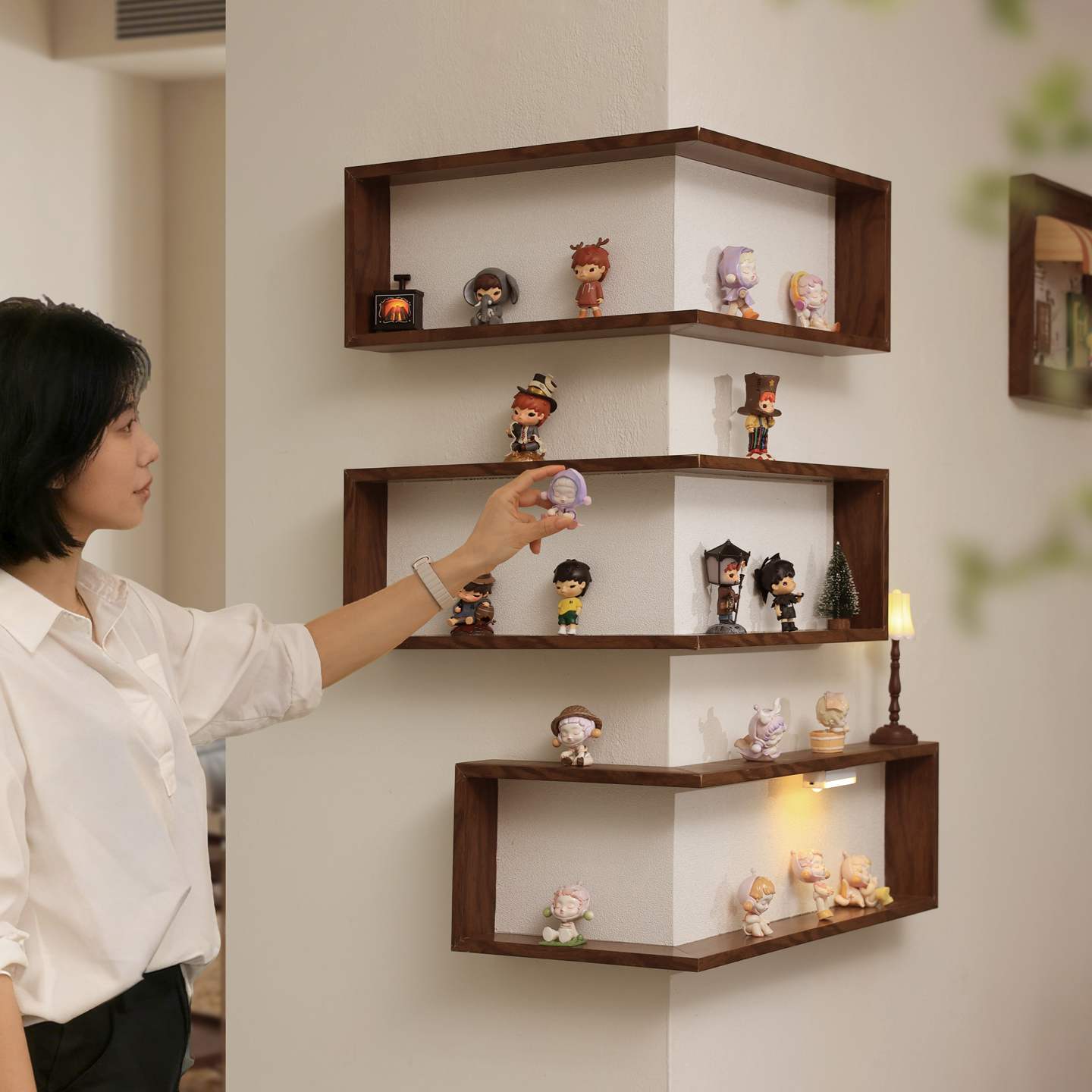 No punching corner blind box figure display stand